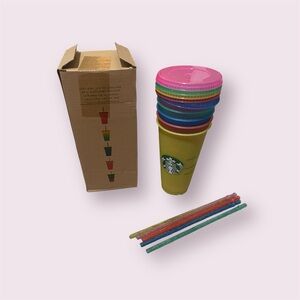 Starbucks reusable color changing cups